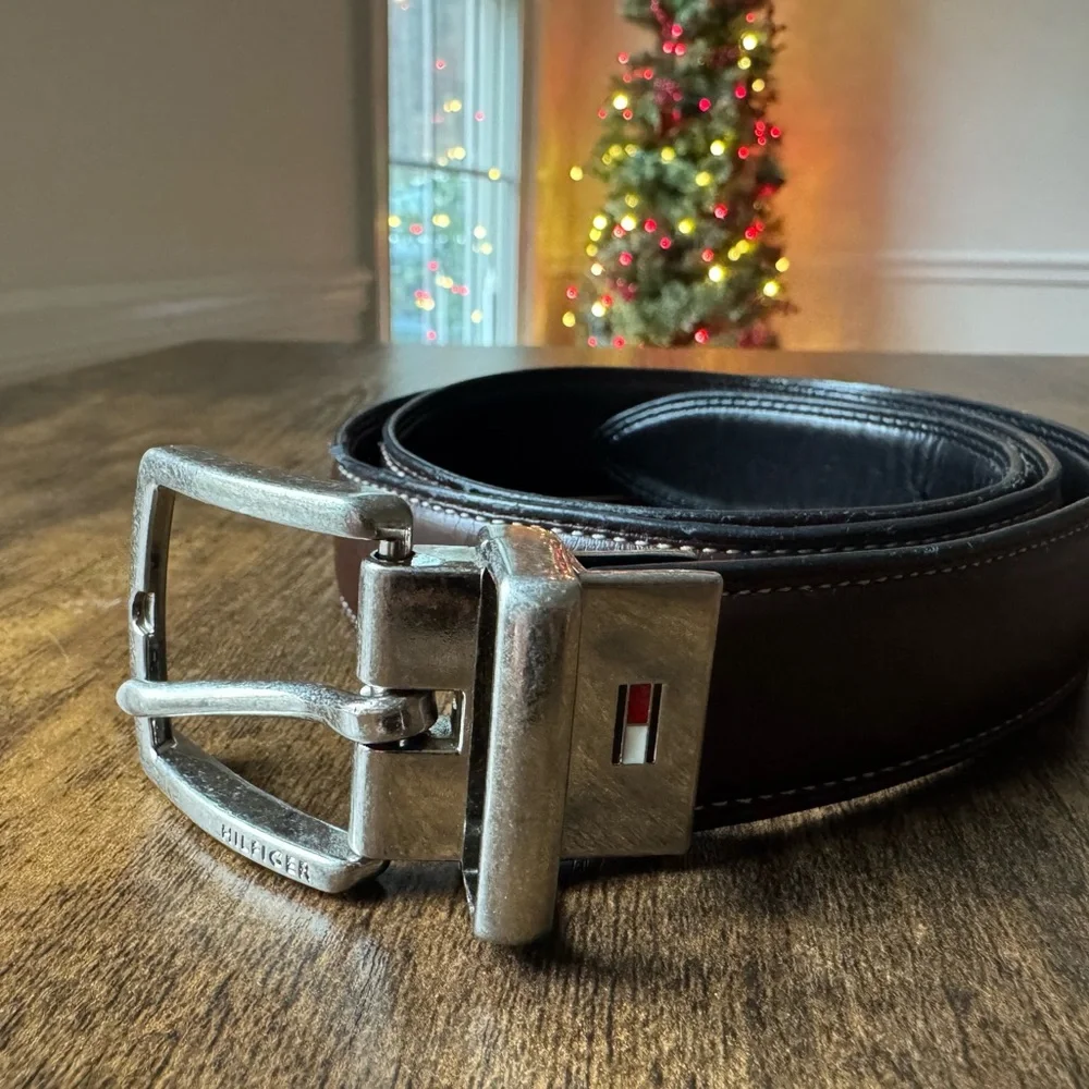 Tommy Hilfiger Genuine Leather Black Brown Reversible Belt Size 30-32